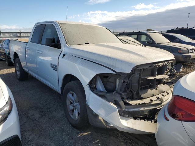 1C6RR6GG7KS633130 - 2019 RAM 1500 CLASSIC SLT Biały zdjęcie 4