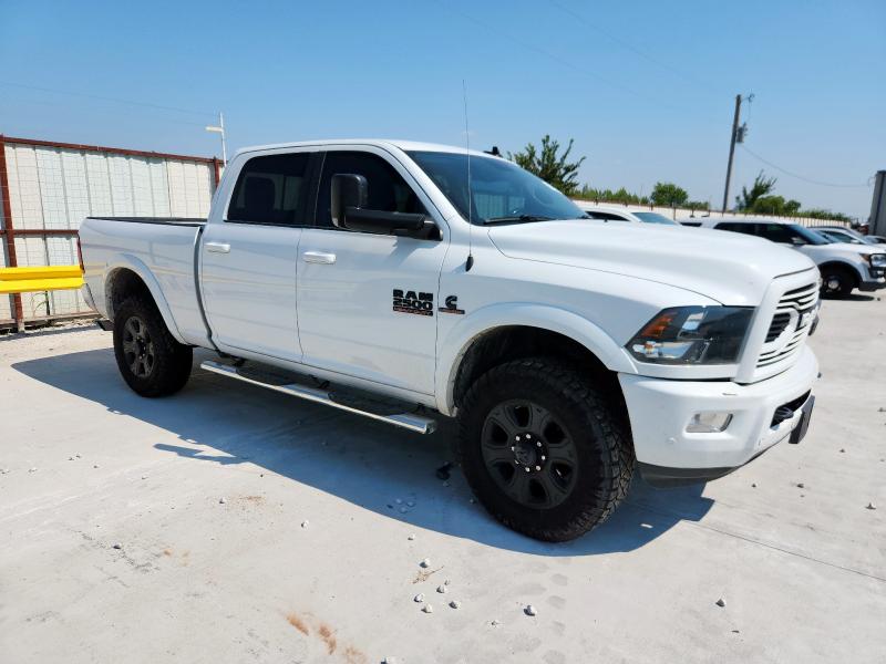 3C6UR5DL1JG358432 - 2018 RAM 2500 SLT Սպիտակ լուսանկար 4