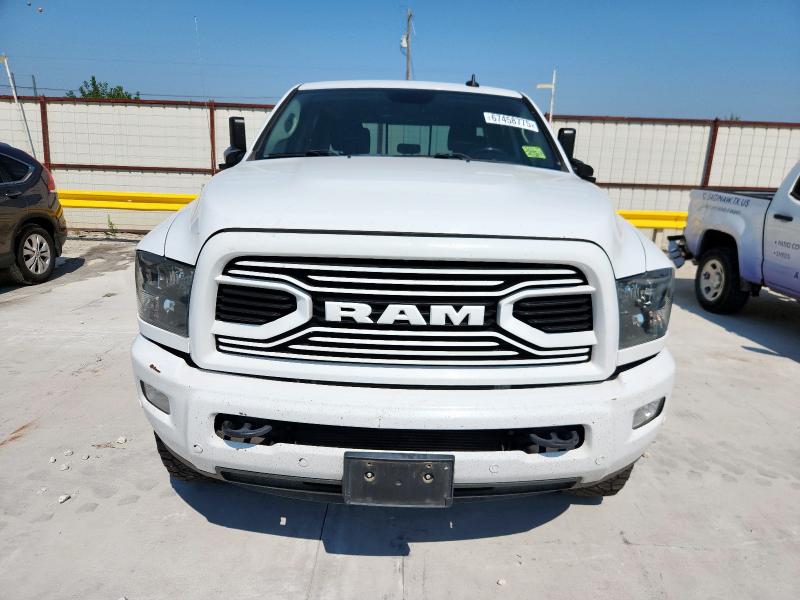 3C6UR5DL1JG358432 - 2018 RAM 2500 SLT Սպիտակ լուսանկար 5