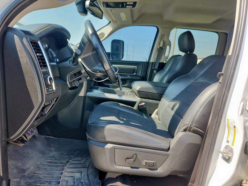 3C6UR5DL1JG358432 - 2018 RAM 2500 SLT Սպիտակ լուսանկար 7