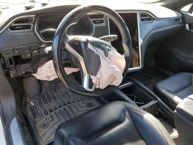 5YJSA1E24GF147486 - 2016 TESLA MODEL S Weiß Foto 8