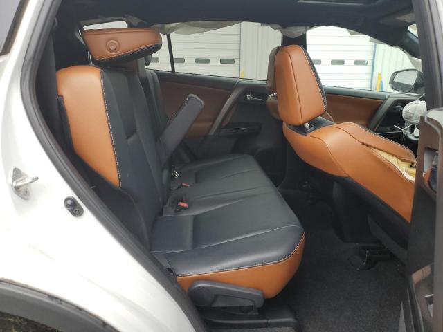 2T3NFREV2HW331912 - 2017 TOYOTA RAV4 SE 白色 照片 11