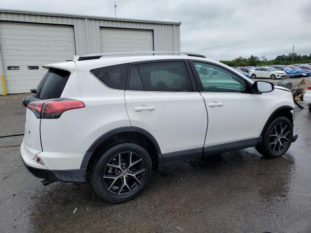 2T3NFREV2HW331912 - 2017 TOYOTA RAV4 SE 白色 照片 3