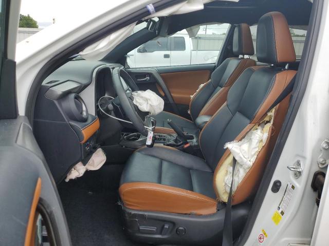 2T3NFREV2HW331912 - 2017 TOYOTA RAV4 SE 白色 照片 7