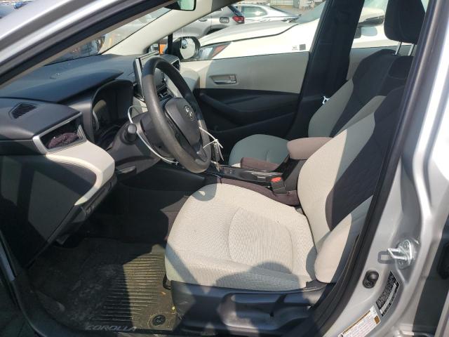 JTDEPRAE3LJ004865 - 2020 TOYOTA COROLLA LE Күміс фото 7