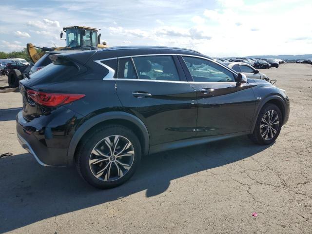 SJKCH5CR4HA025421 - 2017 INFINITI QX30 BASE BLACK photo 3