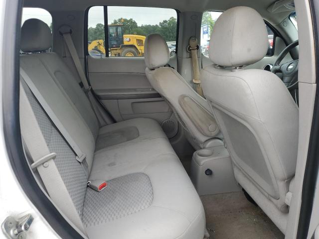 3GNDA13D88S586896 - 2008 CHEVROLET HHR LS WHITE photo 10