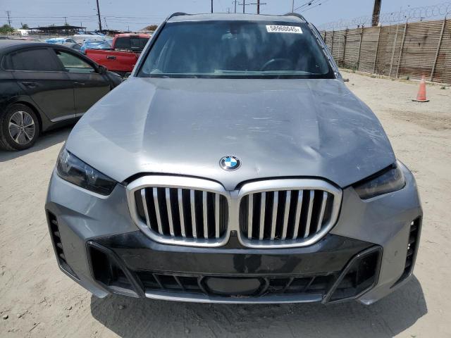 5UX23EU07R9T54418 - 2024 BMW X5 XDRIVE40I GRAY photo 5