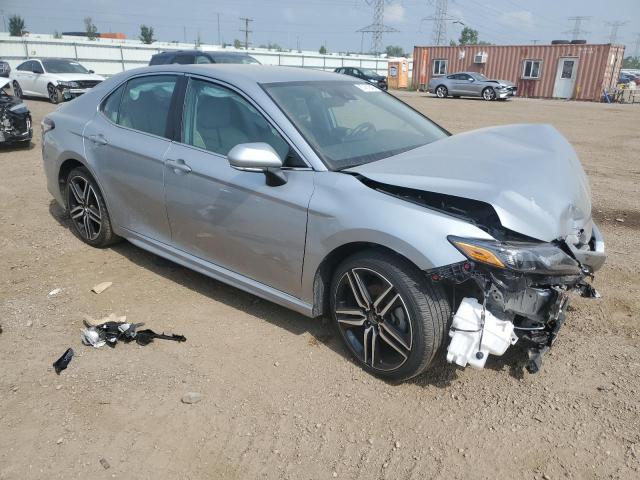 4T1G11AK4PU747097 - 2023 TOYOTA CAMRY SE NIGHT SHADE SILVER photo 4