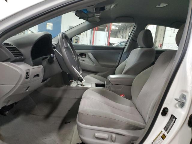 4T1BF3EK8BU764320 - 2011 TOYOTA CAMRY BASE WHITE photo 7