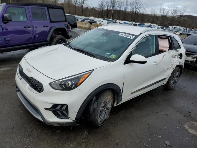 KNDCB3LC6N5536220 - 2022 KIA NIRO LX WHITE photo 1