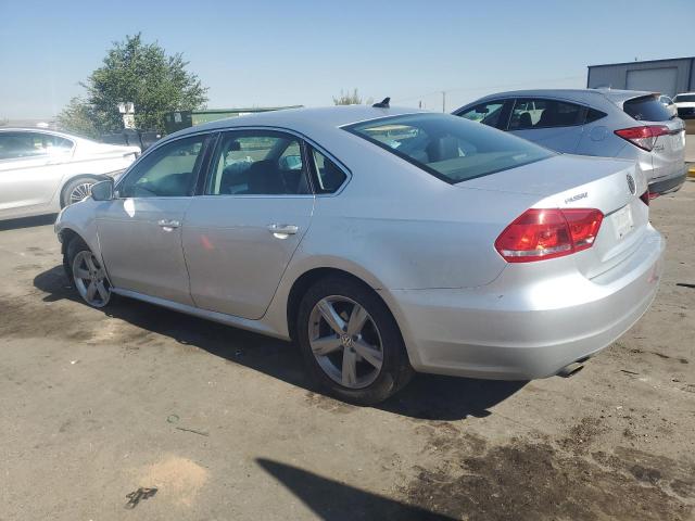 1VWBP7A37DC106050 - 2013 VOLKSWAGEN PASSAT SE Արծաթագույն լուսանկար 2