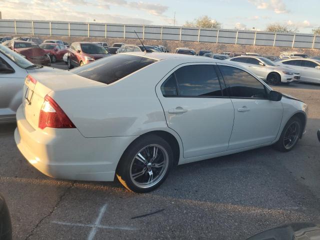 3FAHP0GA4BR108840 - 2011 FORD FUSION S WHITE photo 3