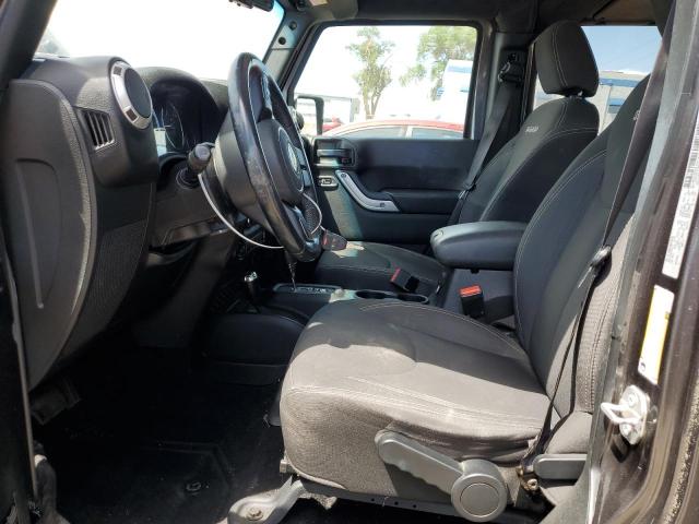 1C4HJWEG7JL926985 - 2018 JEEP WRANGLER U SAHARA Graphit Foto 7