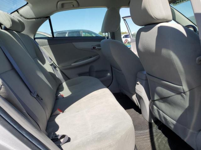 1NXBU4EE2AZ350566 - 2010 TOYOTA COROLLA BASE SILVER photo 10