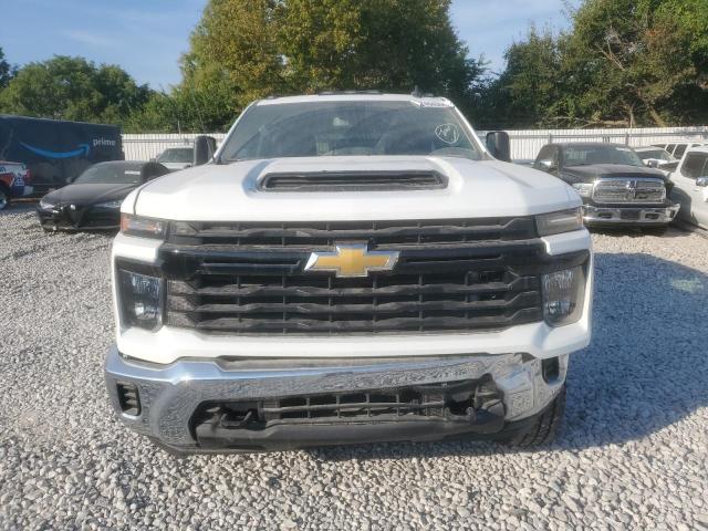 2GC4YLE70R1214540 - 2024 CHEVROLET SILVERADO K2500 HEAVY DUTY BLACK photo 5
