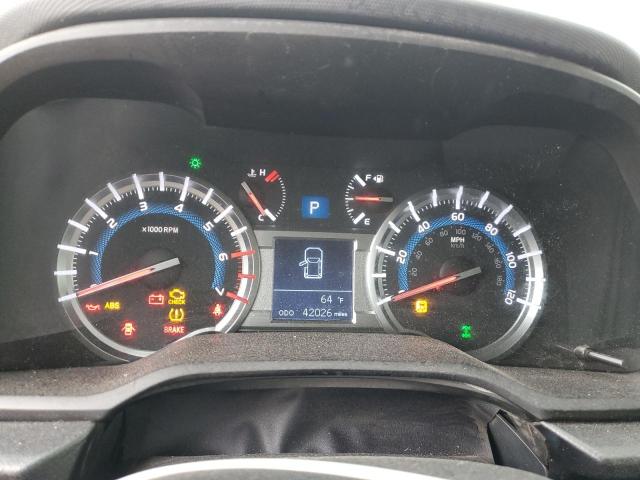 JTEBU5JR0J5520304 - 2018 TOYOTA 4RUNNER SR5/SR5 PREMIUM 银色 照片 9