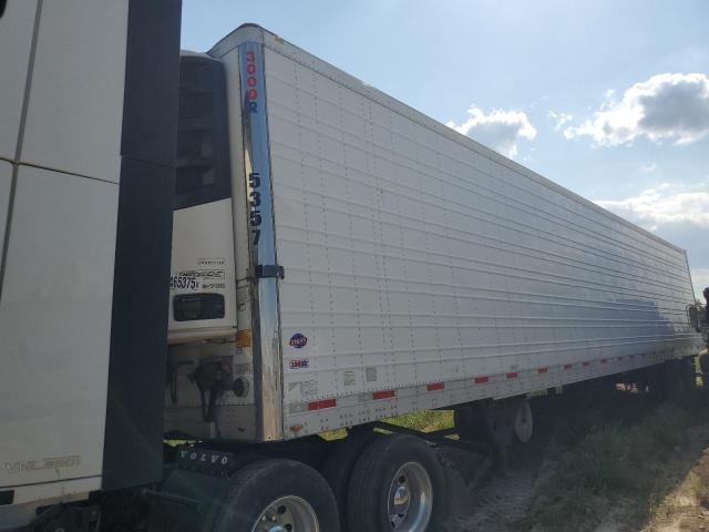 1UYVS2534K6653608 - 2019 UTILITY VS2RA WHITE photo 2