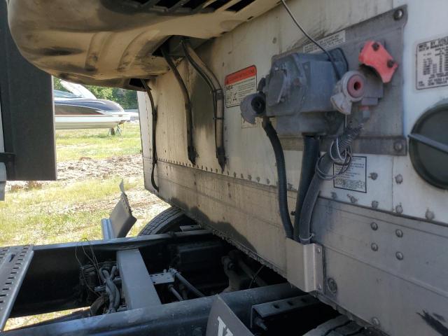 1UYVS2534K6653608 - 2019 UTILITY VS2RA WHITE photo 8