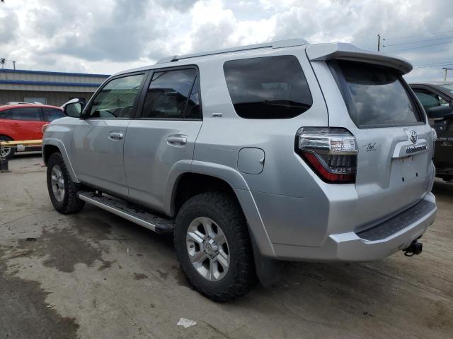 JTEBU5JR4H5439350 - 2017 TOYOTA 4RUNNER SR5/SR5 PREMIUM 银色 照片 2