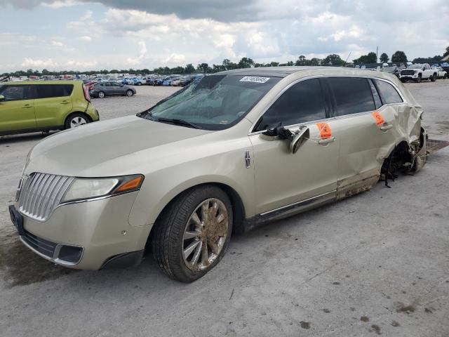 2011 LINCOLN MKT, 
