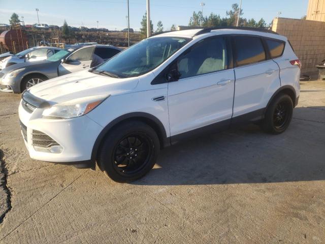 1FMCU0G99FUA81597 - 2015 FORD ESCAPE SE WHITE photo 2