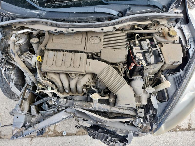 JM1DE1KY7C0139669 - 2012 MAZDA MAZDA2 SILVER photo 11