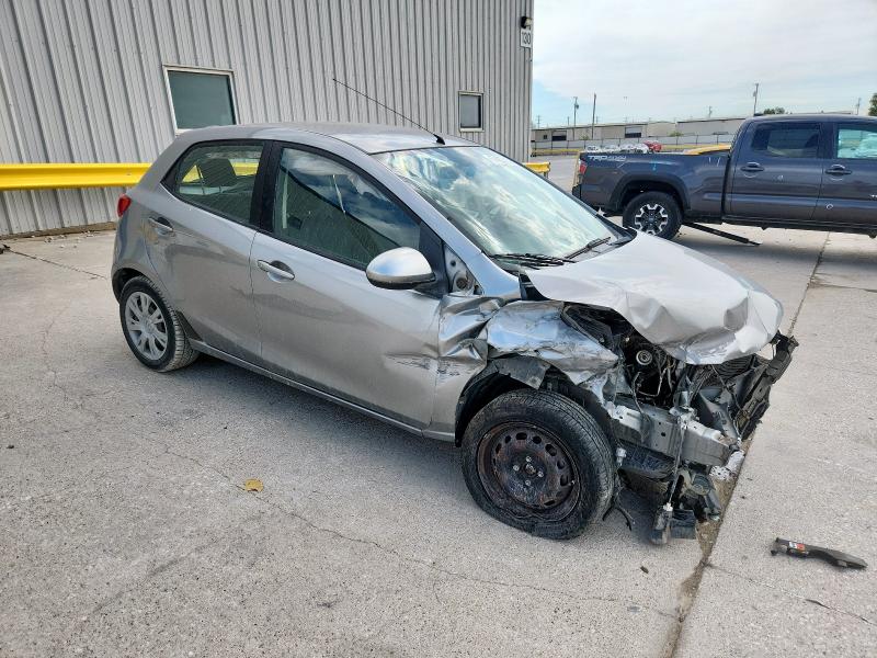 JM1DE1KY7C0139669 - 2012 MAZDA MAZDA2 SILVER photo 4