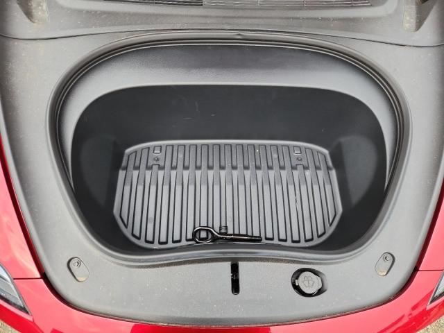 5YJ3E1EAXSF899685 - 2025 TESLA MODEL 3 RED photo 11