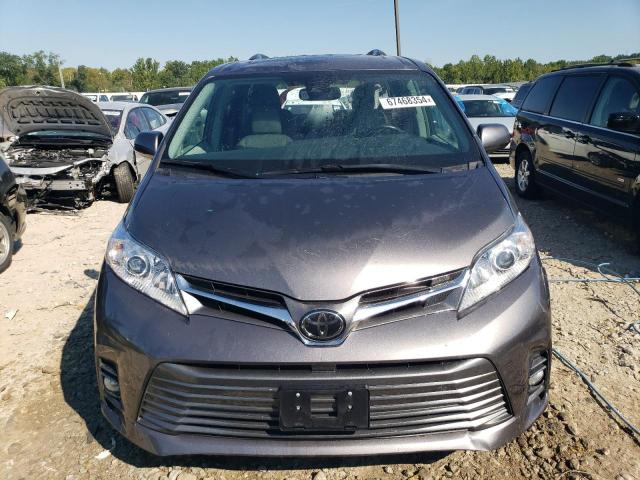 5TDYZ3DC1KS990042 - 2019 TOYOTA SIENNA XLE GRAY photo 5