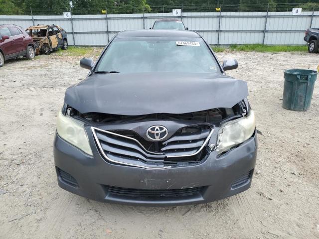 4T1BF3EK0BU178971 - 2011 TOYOTA CAMRY BASE GRAY photo 5