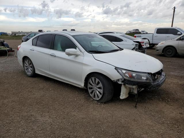 1HGCR2F93FA804155 - 2015 HONDA ACCORD TOURING WHITE photo 4