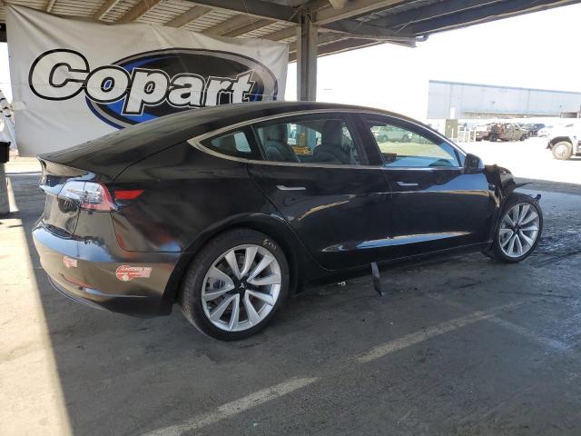 5YJ3E1EAXJF078343 - 2018 TESLA MODEL 3 Чорний фото 3