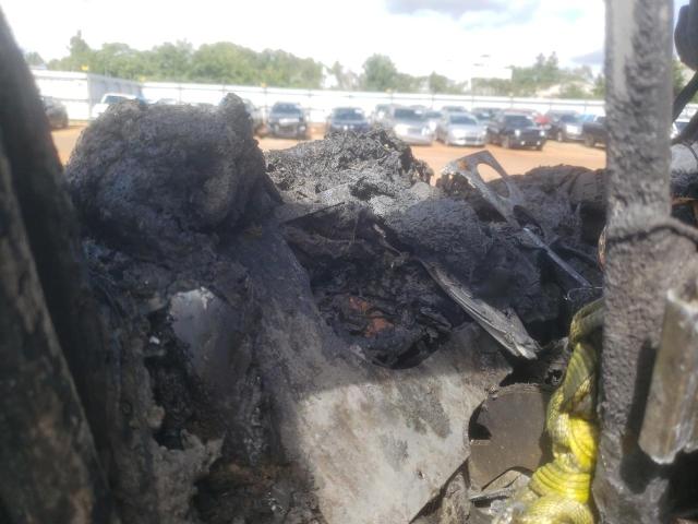 3AKJGLD58GSHV4425 - 2016 FREIGHTLINER CASCADIA 1 红色 照片 8