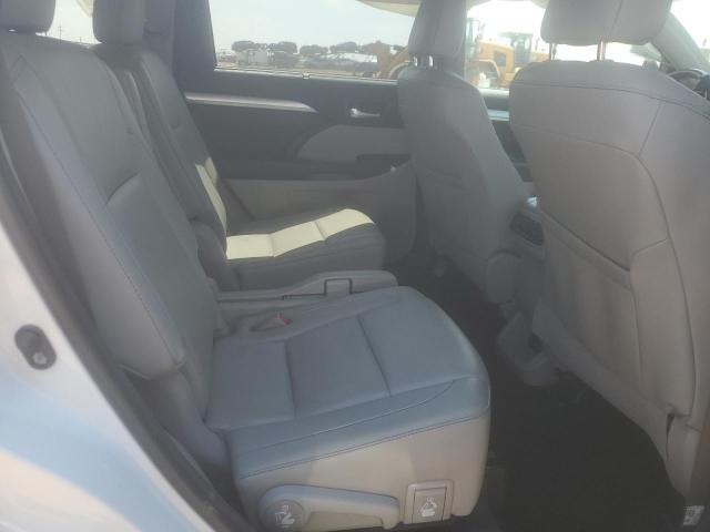 5TDJZRFH8JS801530 - 2018 TOYOTA HIGHLANDER SE Beyaz fotoğraf 11