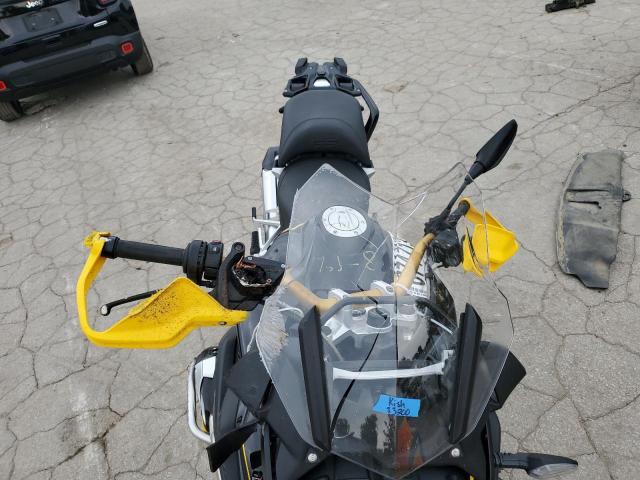 WB10M0304M6D99448 - 2021 BMW R 1250 GS BLACK photo 5