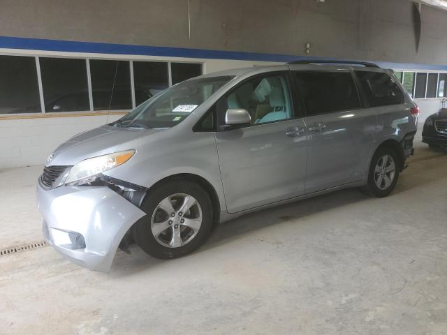 2013 TOYOTA SIENNA LE, 