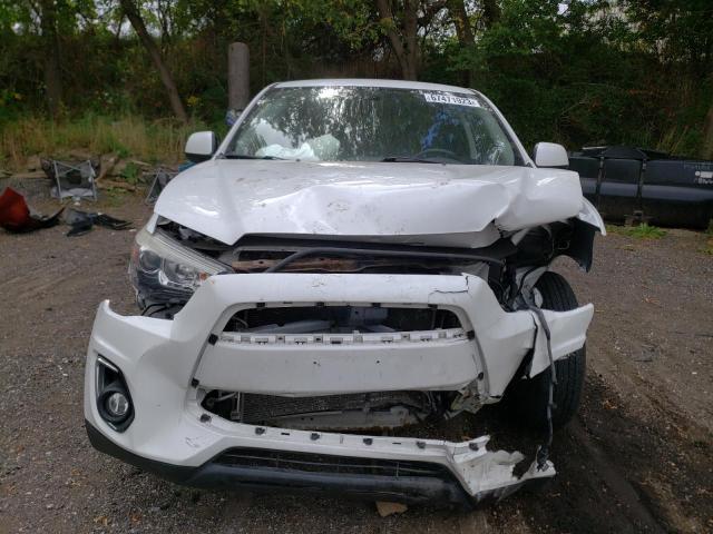 4A4AH3AU3DE604272 - 2013 MITSUBISHI RVR SE WHITE photo 5