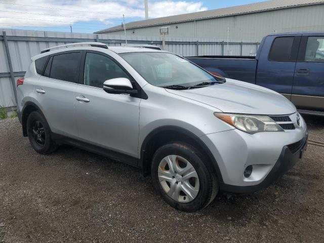 2T3ZFREV5FW168543 - 2015 TOYOTA RAV4 LE 银色 照片 4