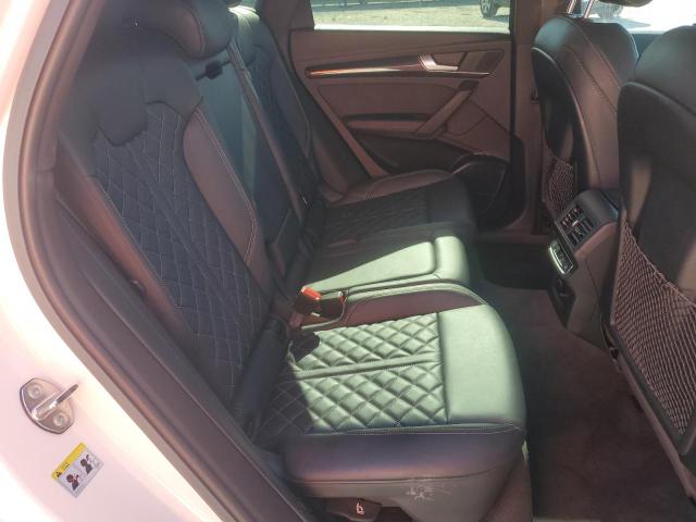 WA1C4BFY4M2079672 - 2021 AUDI SQ5 PRESTIGE WHITE photo 10