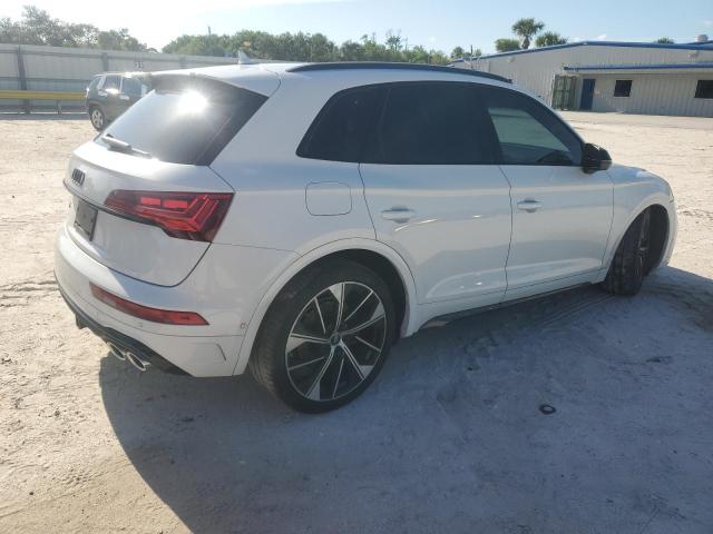 WA1C4BFY4M2079672 - 2021 AUDI SQ5 PRESTIGE WHITE photo 3