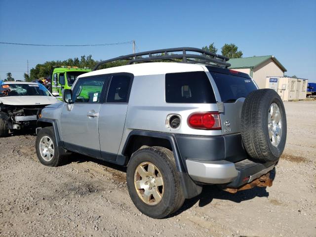 JTEBU11F48K018793 - 2008 TOYOTA FJ CRUISER SILVER photo 2