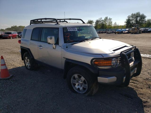 JTEBU11F48K018793 - 2008 TOYOTA FJ CRUISER SILVER photo 4