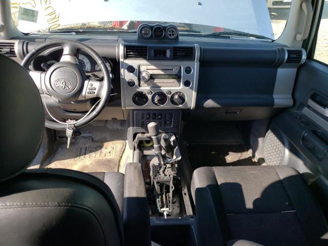 JTEBU11F48K018793 - 2008 TOYOTA FJ CRUISER SILVER photo 8