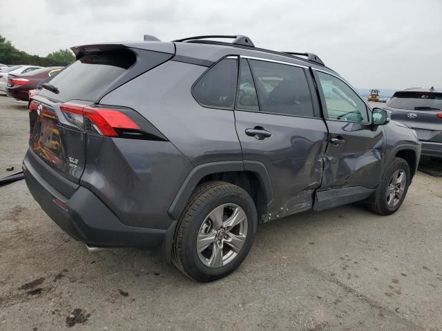 2T3P1RFV0RC399327 - 2024 TOYOTA RAV4 XLE 灰色 照片 3