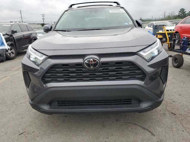 2T3P1RFV0RC399327 - 2024 TOYOTA RAV4 XLE 灰色 照片 5
