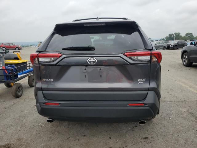 2T3P1RFV0RC399327 - 2024 TOYOTA RAV4 XLE 灰色 照片 6