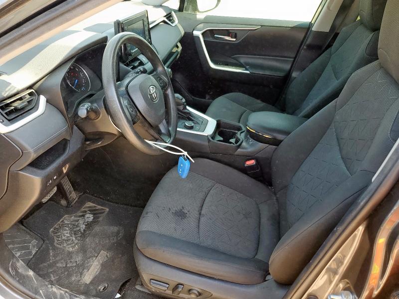 4T3R6RFV4MU025546 - 2021 TOYOTA RAV4 XLE CHARCOAL photo 7