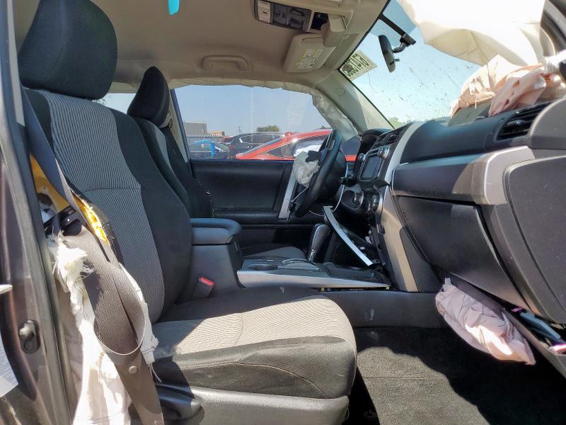 JTEZU5JR6G5120853 - 2016 TOYOTA 4RUNNER SR5 灰色 照片 7