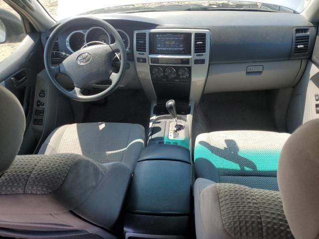 JTEZU14R440029075 - 2004 TOYOTA 4RUNNER SR5 银色 照片 8